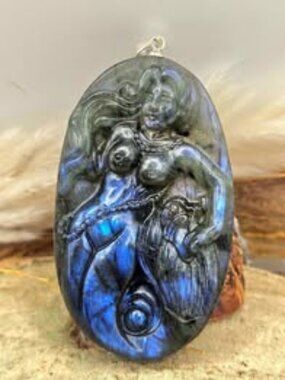 Nature Labradorite Flashy Mermaid Big Pendant Necklace
